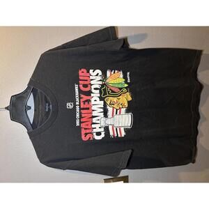 2013 Chicago Blackhawks Stanley Cup Champions T Shirt Mens XL Reebok NHL Roster